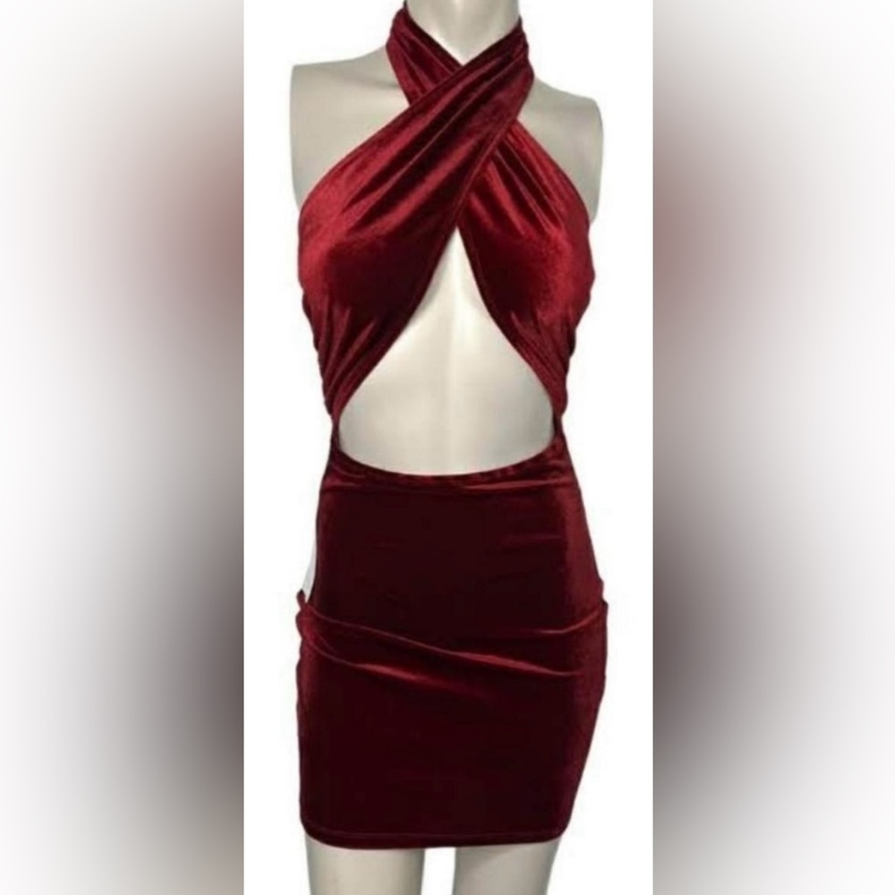 Bear Dance Burgundy Backless Dress
